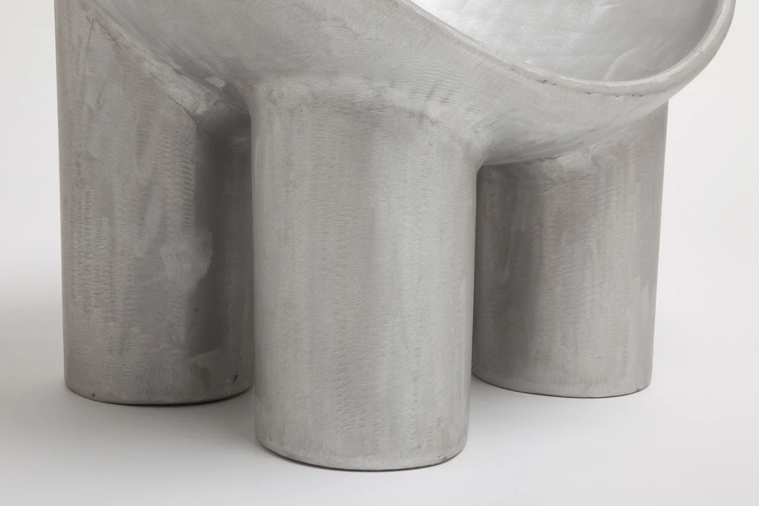 Faye Toogood_Roly Poly Chair_Aluminium_Naked_03.jpg