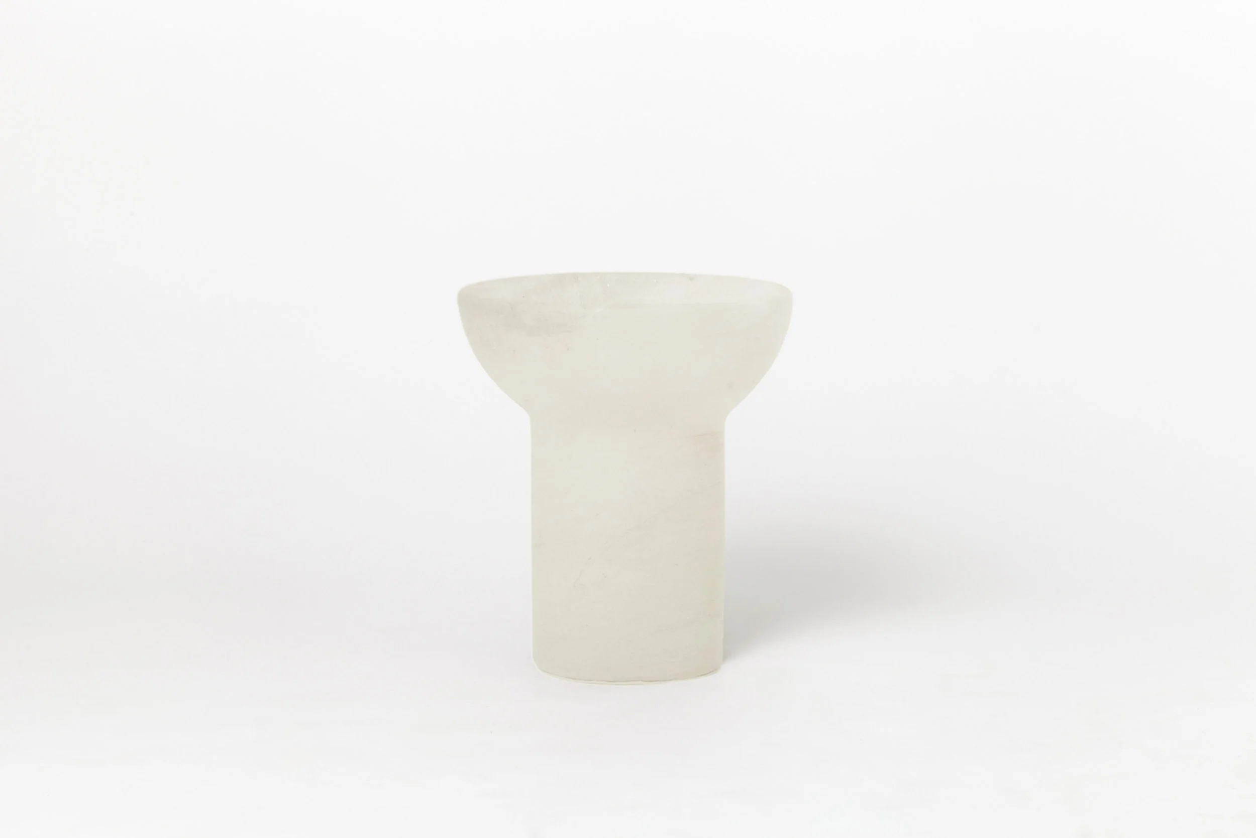 Roly Poly Side Table_Chalk_01.jpg