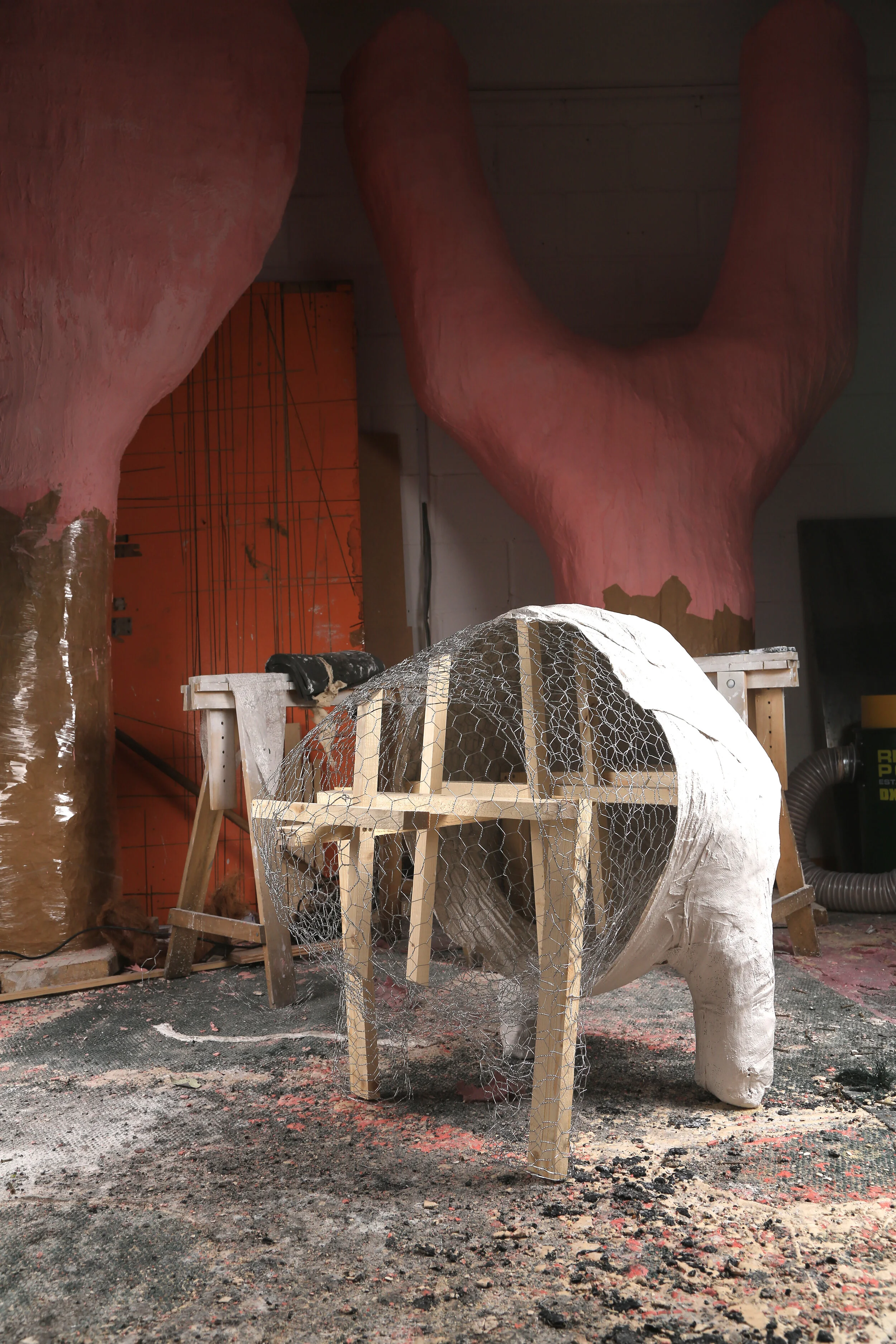 6_0228_Faye Toogood_Agender_Sculptures_Process_HighRes_03.jpg