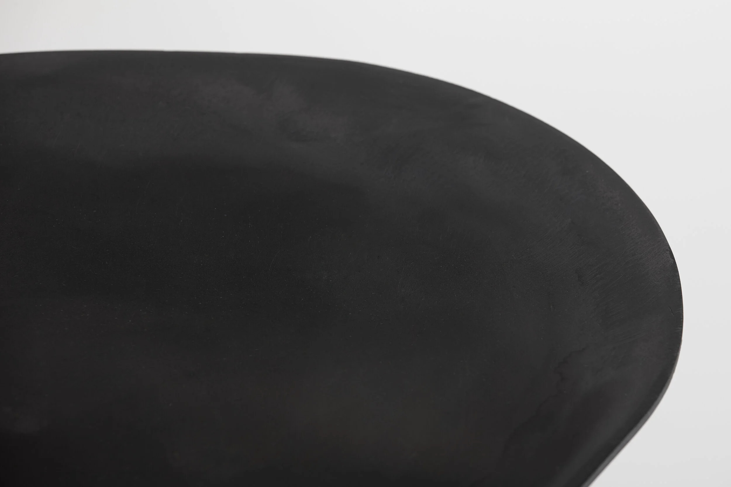 Spade Stool_Aluminium Charcoal 0_detail 2.jpg