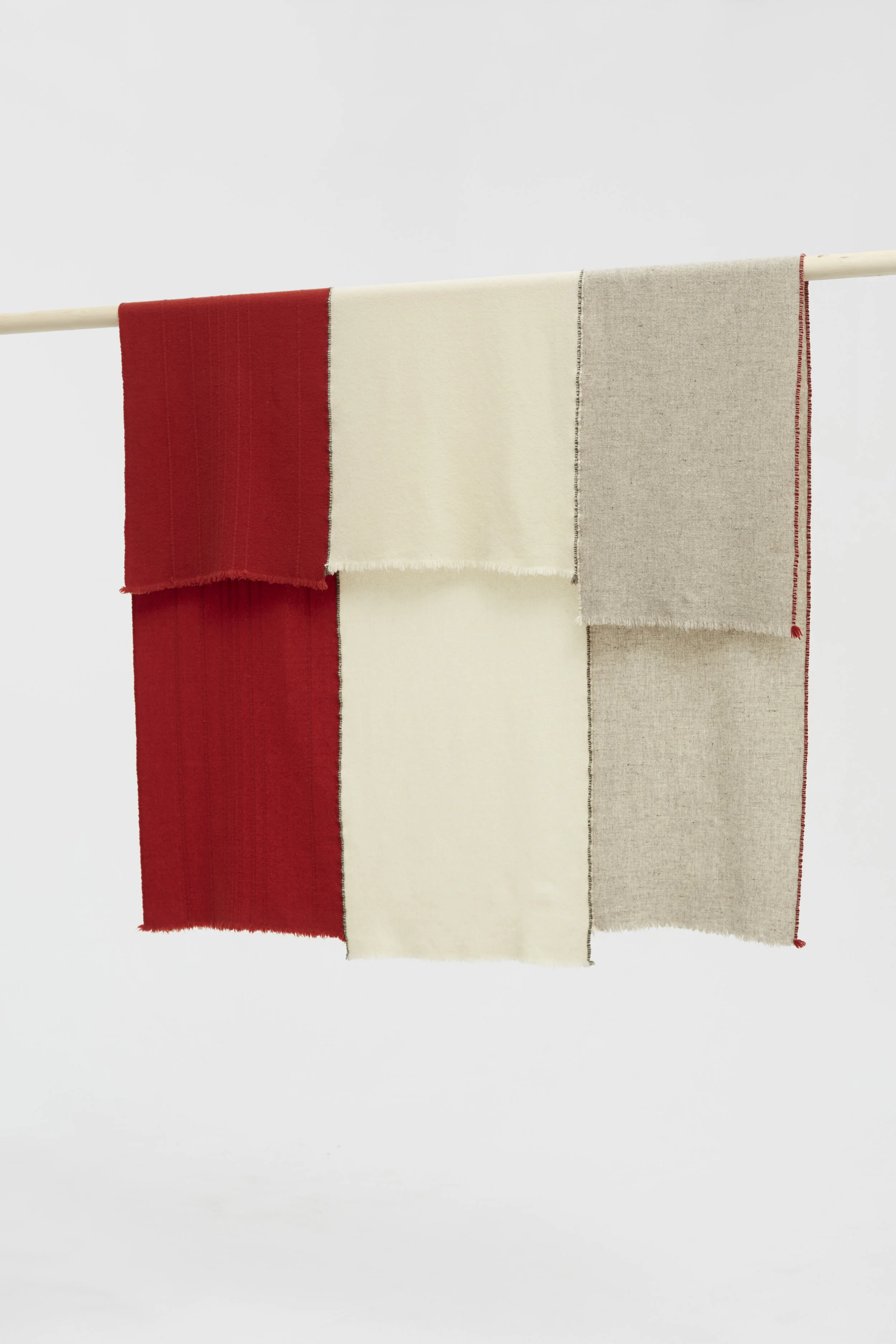 Teixidors_CRISS-CROSS_2_throw(4).jpg