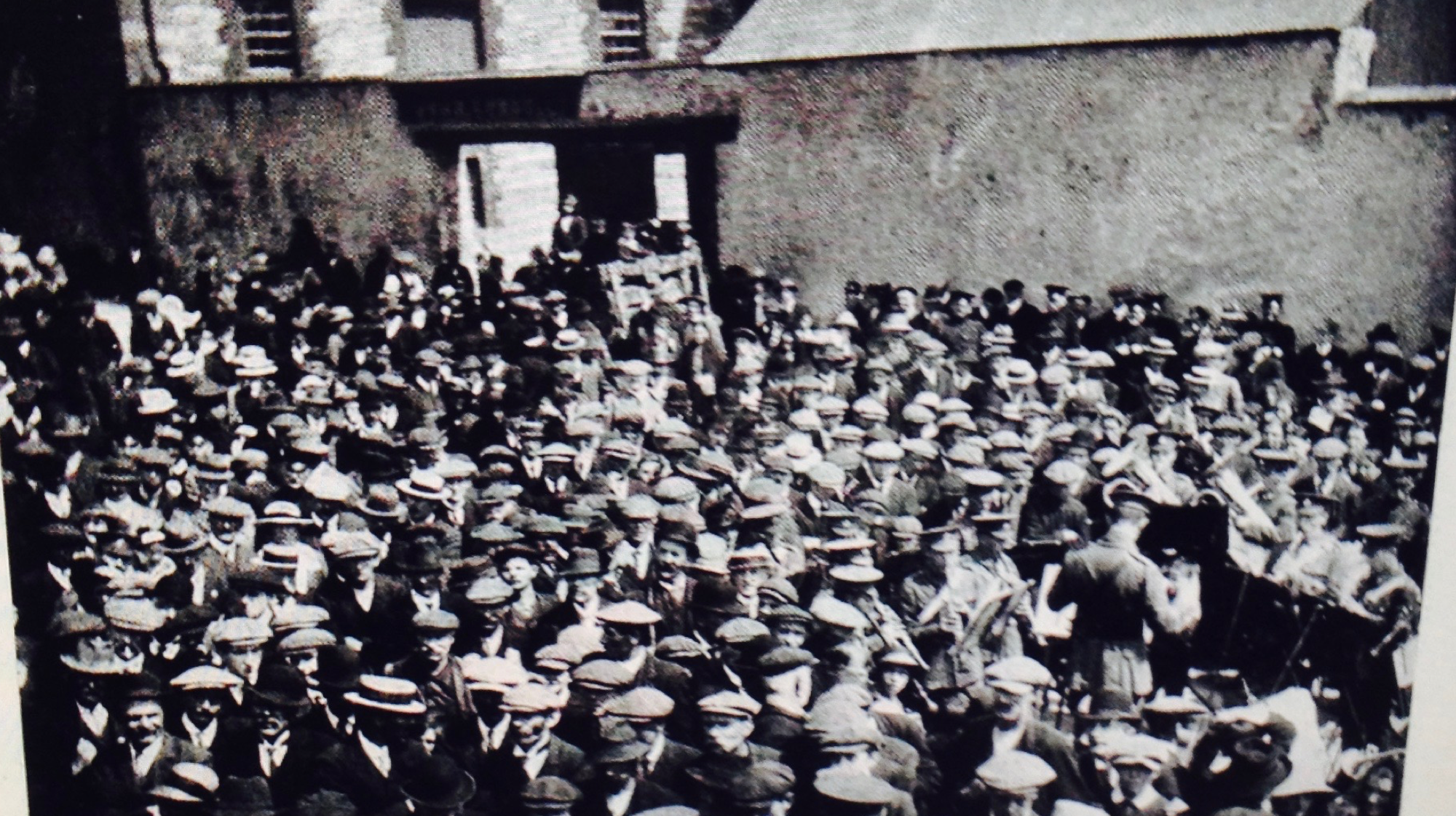  Recruitment Drive in Market Yard Sligo 1914. 
