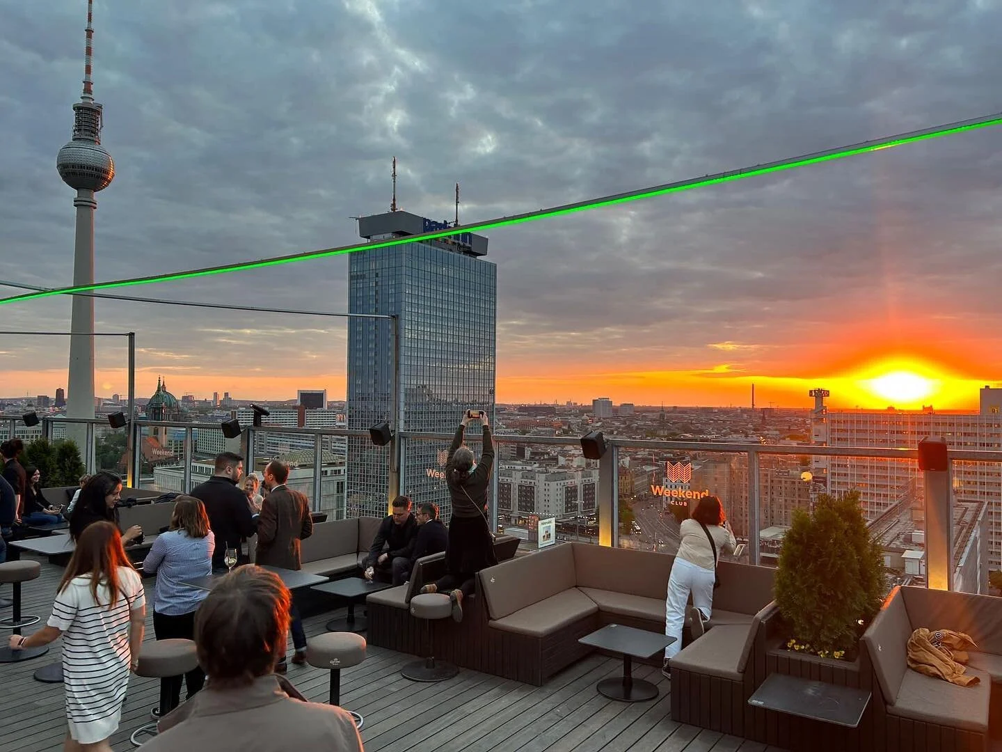 Here is a little insight into the ecoworks event from this year. ☀️

#weekendclub #weekend #event #ecoworks