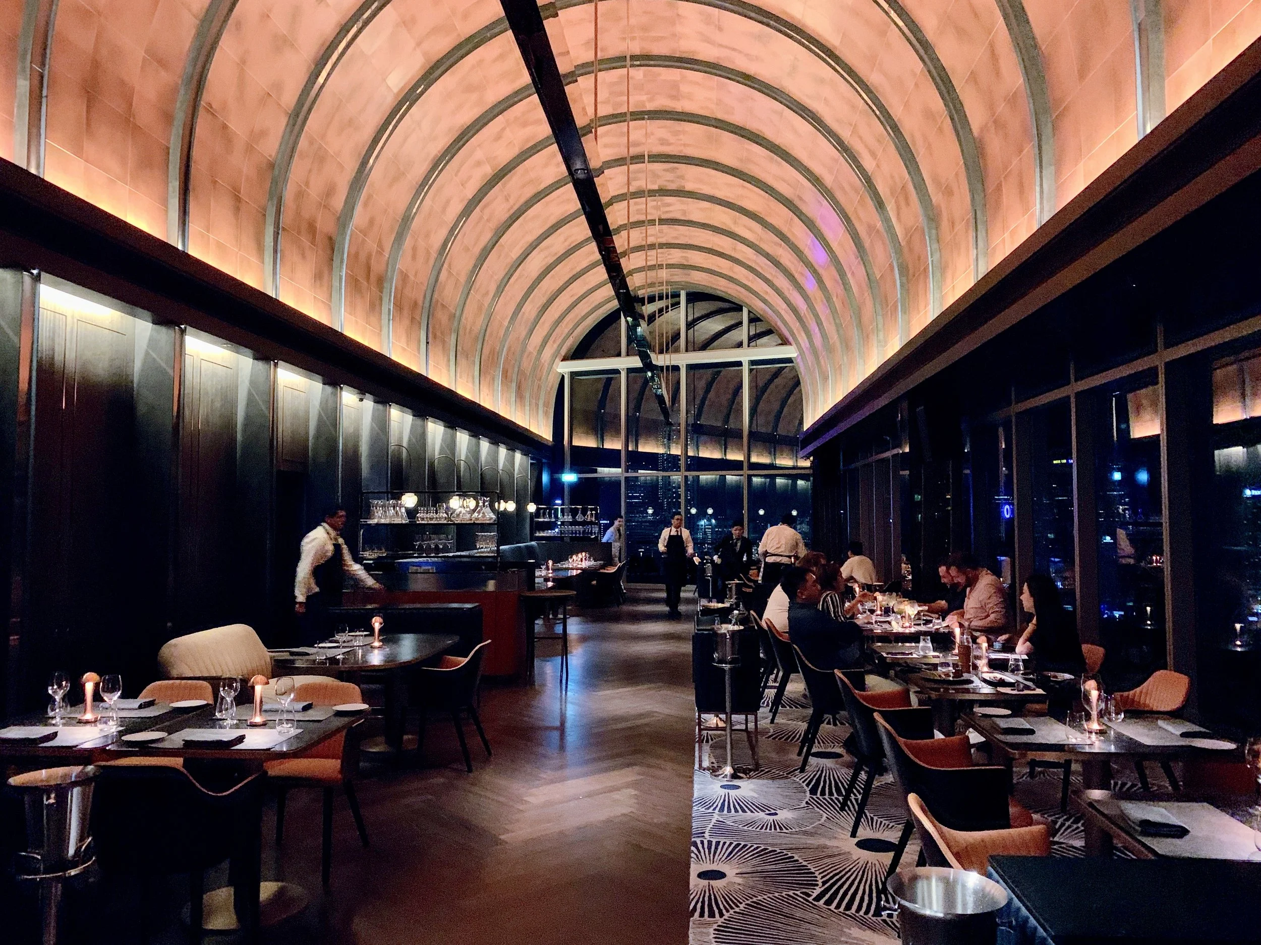 VUE Skybar & Grill: Rooftop Bar and Restaurant at OUE Singapore