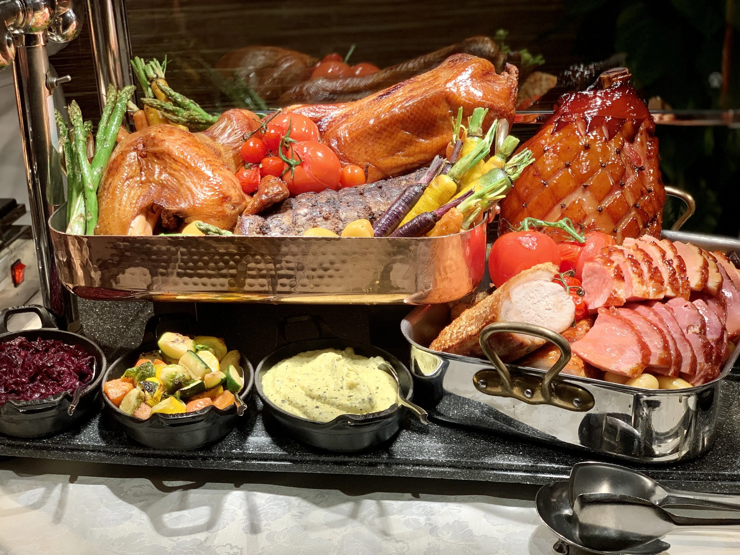 Mandarin Oriental Singapore Celebrates Christmas with Fantastic Festive Feasts