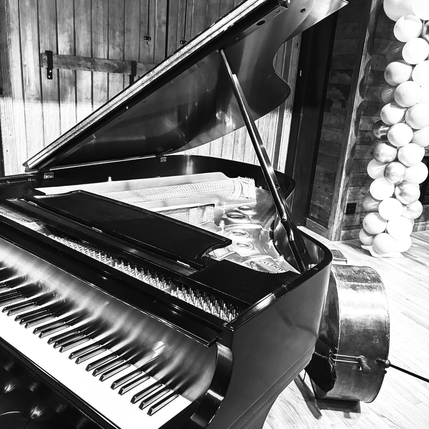 From Sunday&rsquo;s Bubbles &amp; Brunch at the @barnsofrosehill.