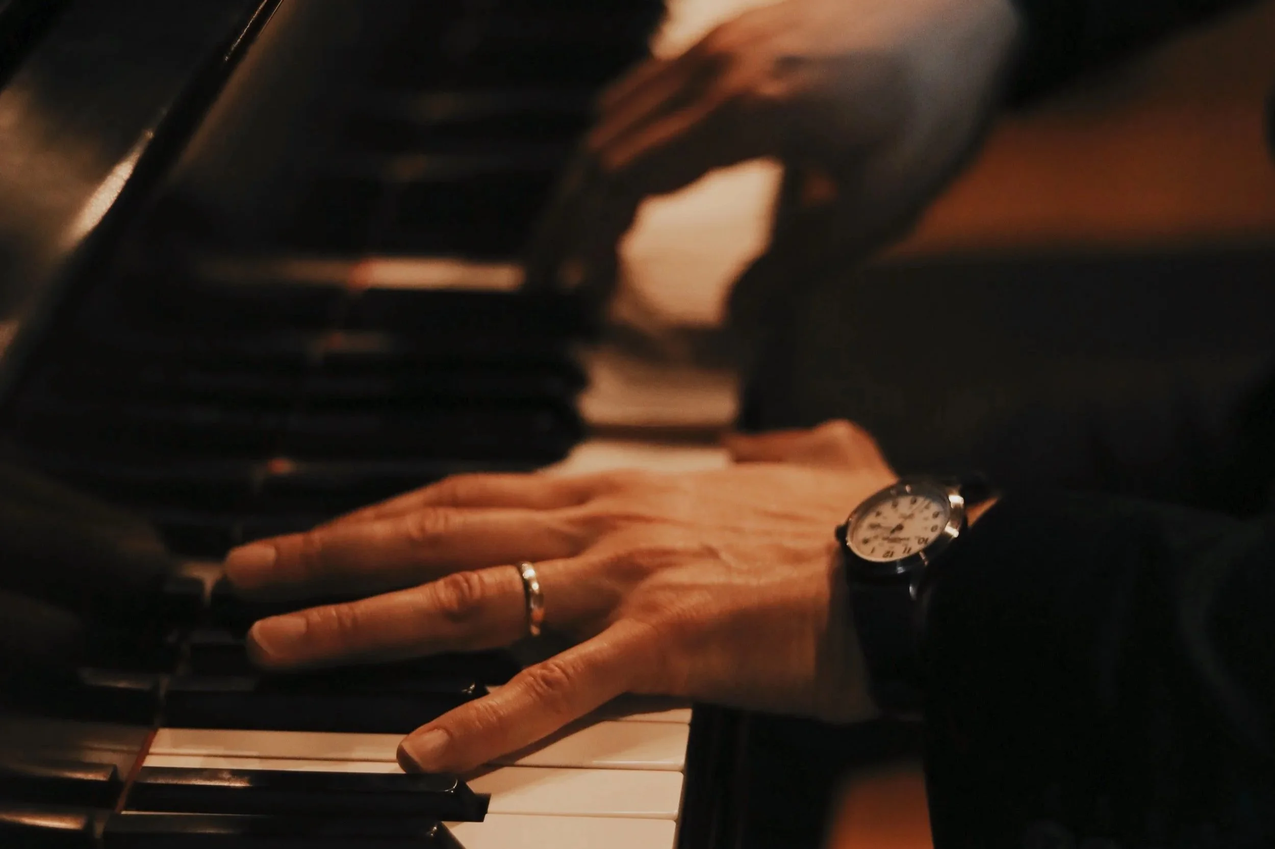 Solo Piano @ Proper Bar