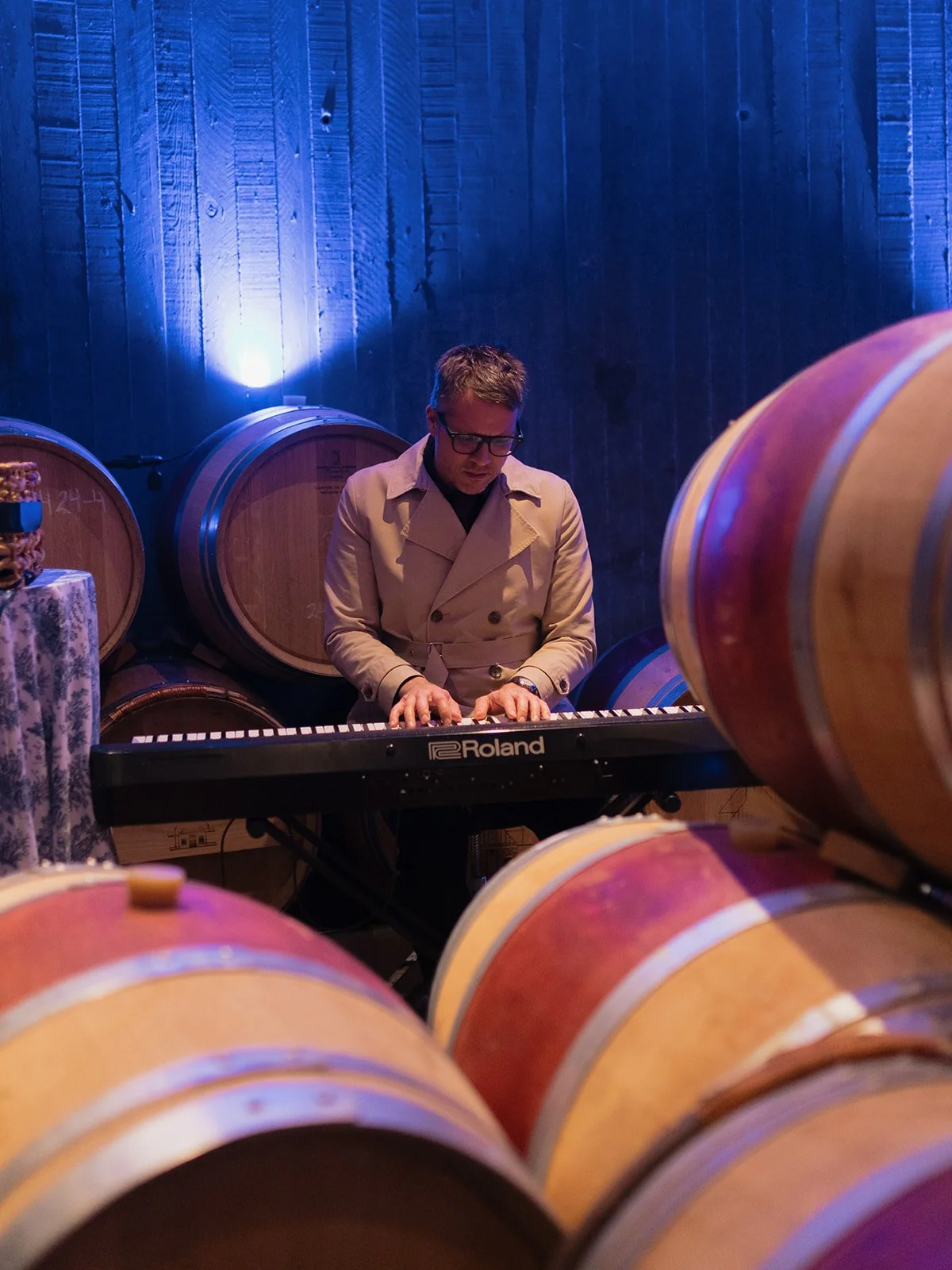 When playing in the cooler, one wears a coat. Congrats to Shelby &amp; Gabe. @boxwoodestatewinery @kylajeanette