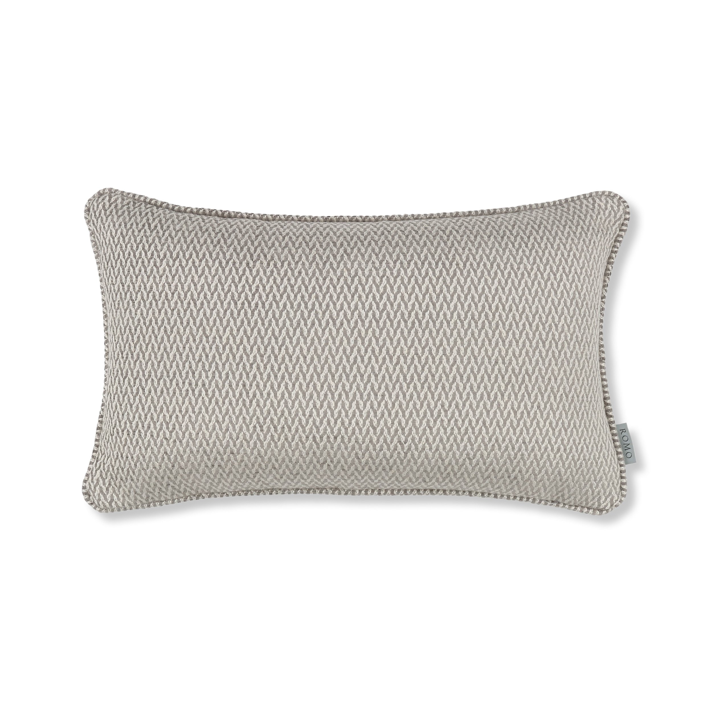 RC787-01-luiz-50cm-x-30cm-cushion-_00.jpg