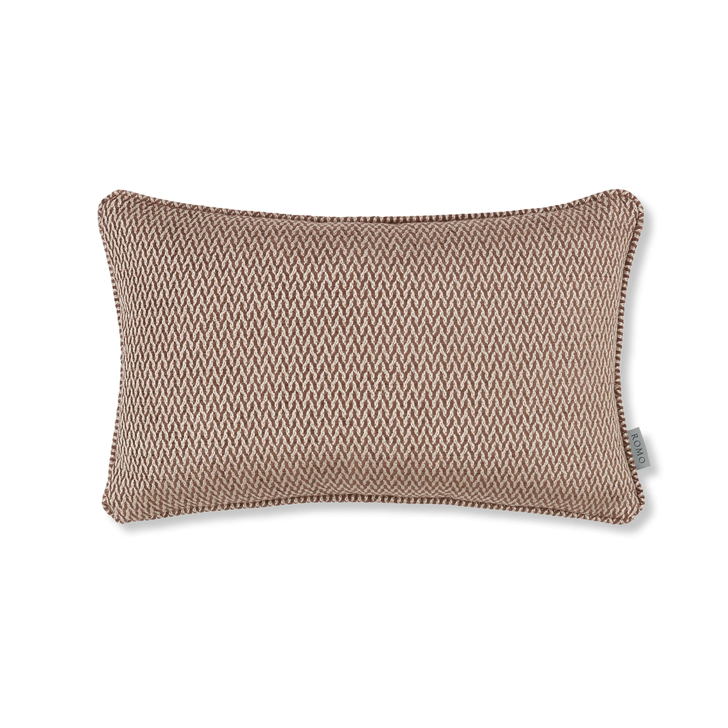RC787-02-luiz-50cm-x-30cm-cushion-_00.jpg