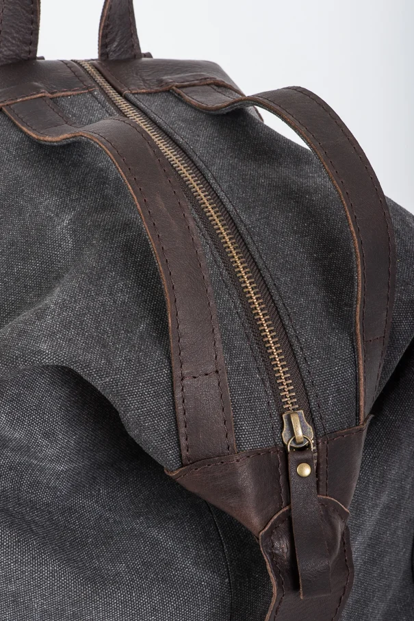 Mochila preta6.jpg
