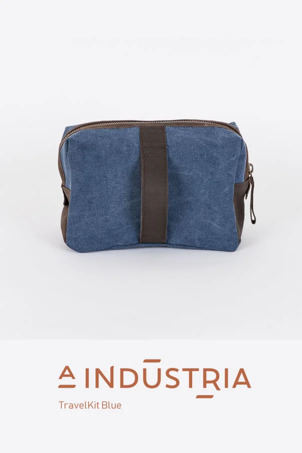 TRAVELKIT_Blue_2.jpg
