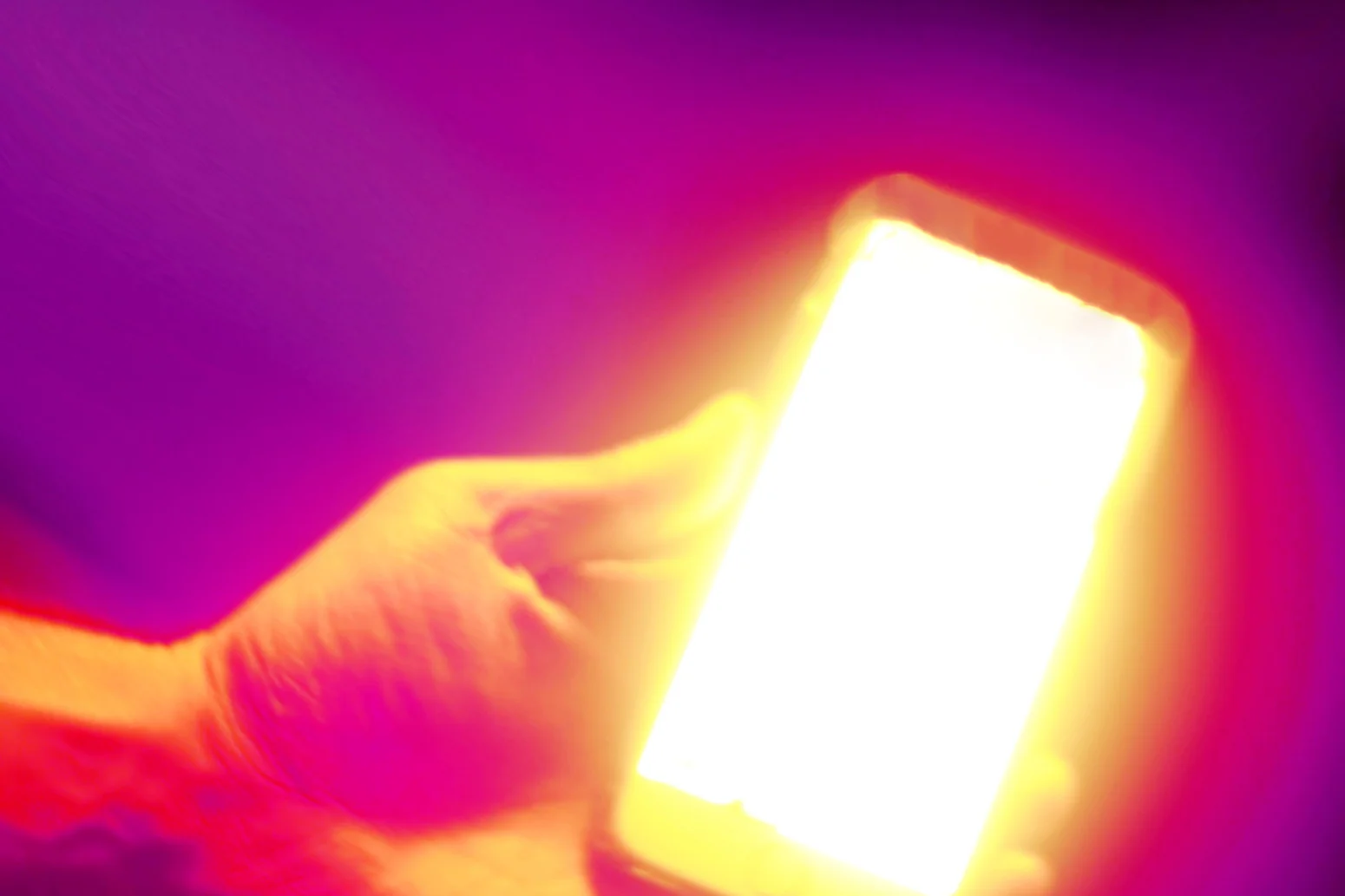 How Apple Screen Time Helped Me Stop Treating my Phone Like It’s Oxygen and I’d Die Without Looking At It