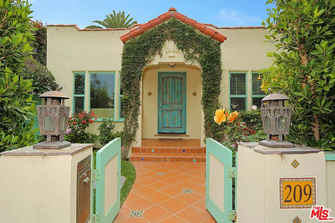 209 Rennie Ave, Venice, CA 90291