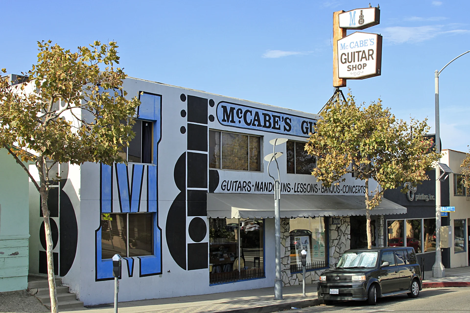 McCabe’s Guitar Shop