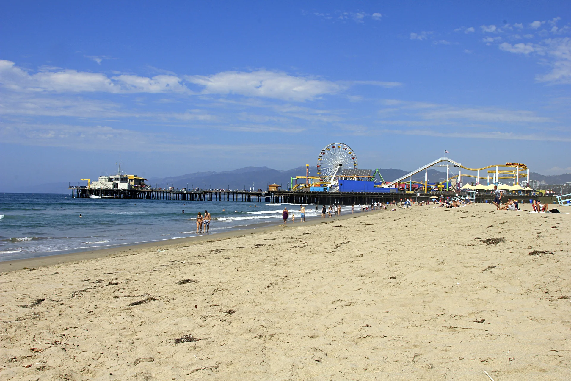 Santa-Monica-Beach-lrg.jpg