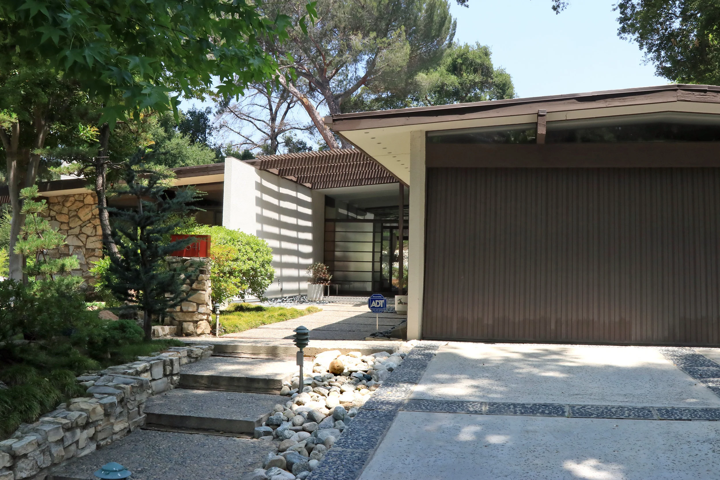 Sherman Oaks Angeleno Living