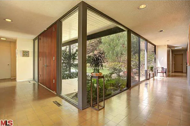 1822 Westridge Rd, Los Angeles, CA 90049