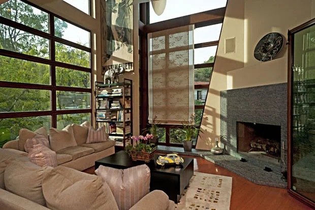 3110 Deronda Drive, Los Angeles, CA 90068