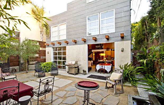 647 Westminster Ave, Venice, CA 90291