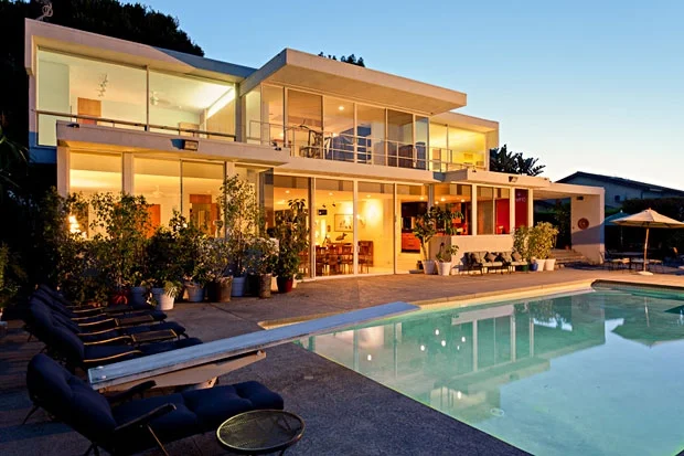 3608 Crownridge Dr., Sherman Oaks, CA. 91403