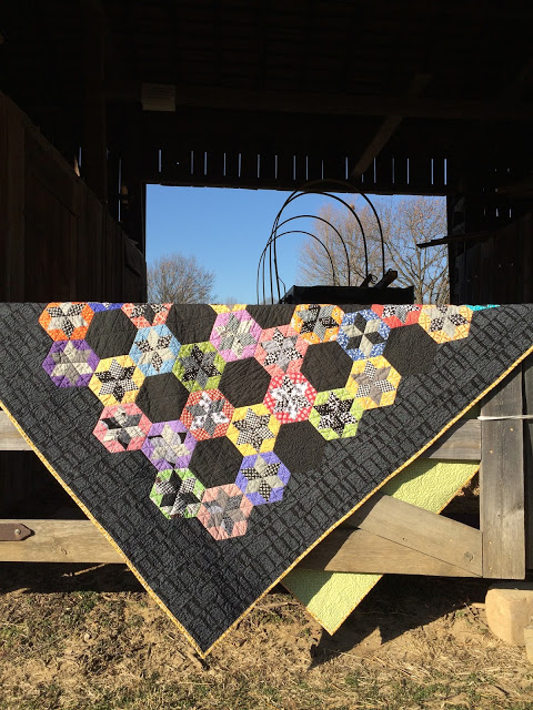 Hexagon Flower Quilt Block Tutorial