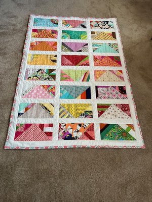 Over 40 Scrappy HST Triangle Quilt Layout Ideas! | Leila Gardunia Quilt ...