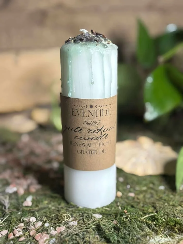 yule spell candle.jpg