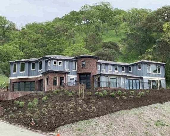 401 Legacy Dr, AlamoSold for $2,950,000Represented Buyers