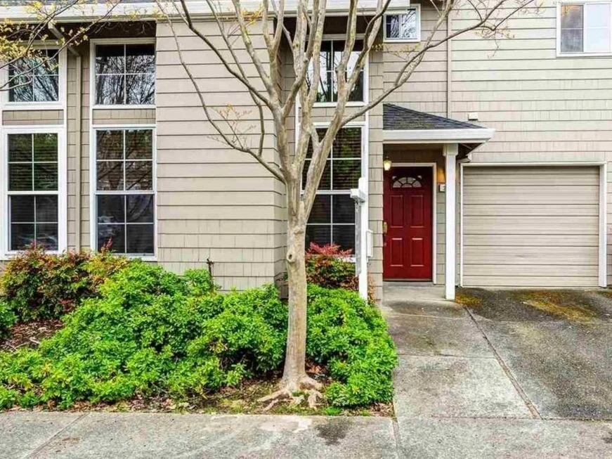 308 Warmcastle Ct, MartinezSold for $459,625Represented Buyers