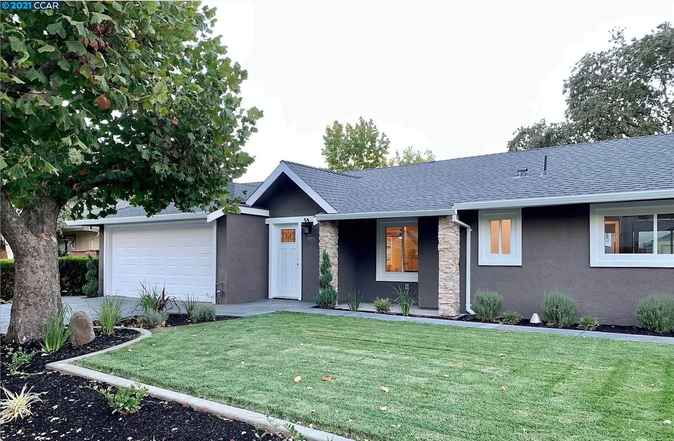 1979 Helen Rd, Pleasant HillPendingRepresented Buyers