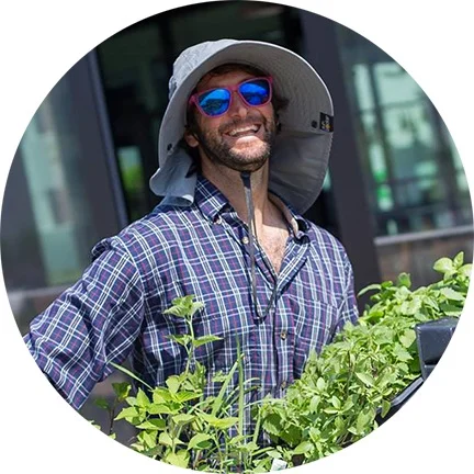 Matt+Bio+Pic+Circle.jpg