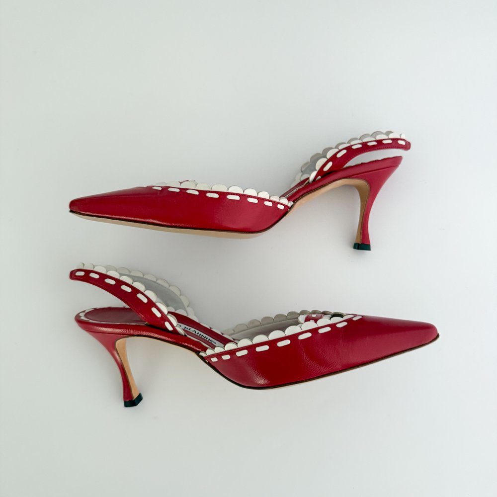 Manolo Blahnik Red & White Scallop Leather Slingback Mule Manolo Blahnik Red & White Scallop Leather Slingback Mule