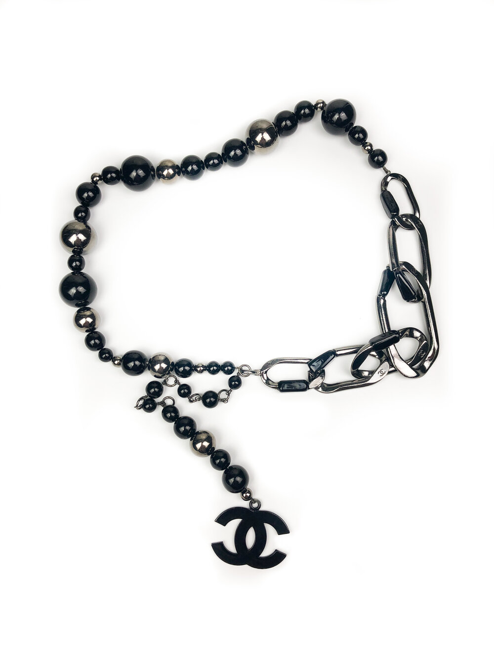 Chanel letters chain belt, Barang Mewah, Aksesoris di Carousell