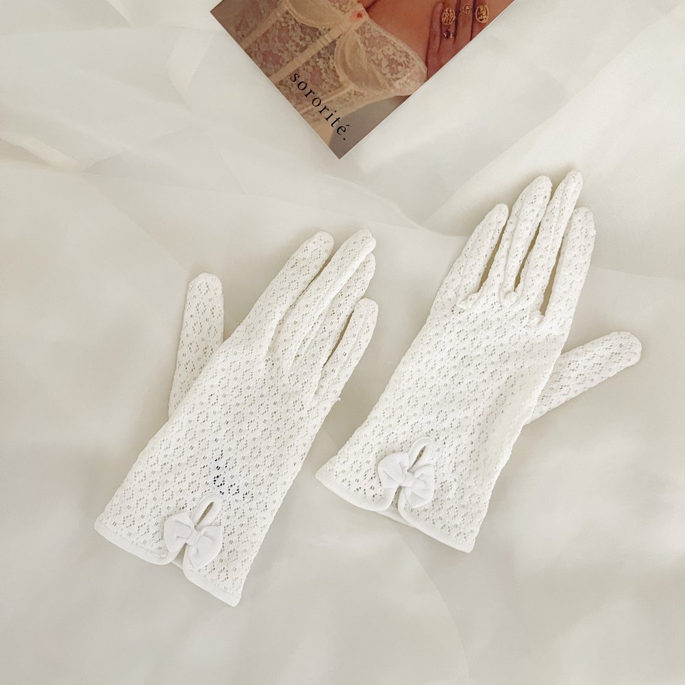Vintage Ivory Crochet Lace Driving Gloves (XS-M) — sororité.
