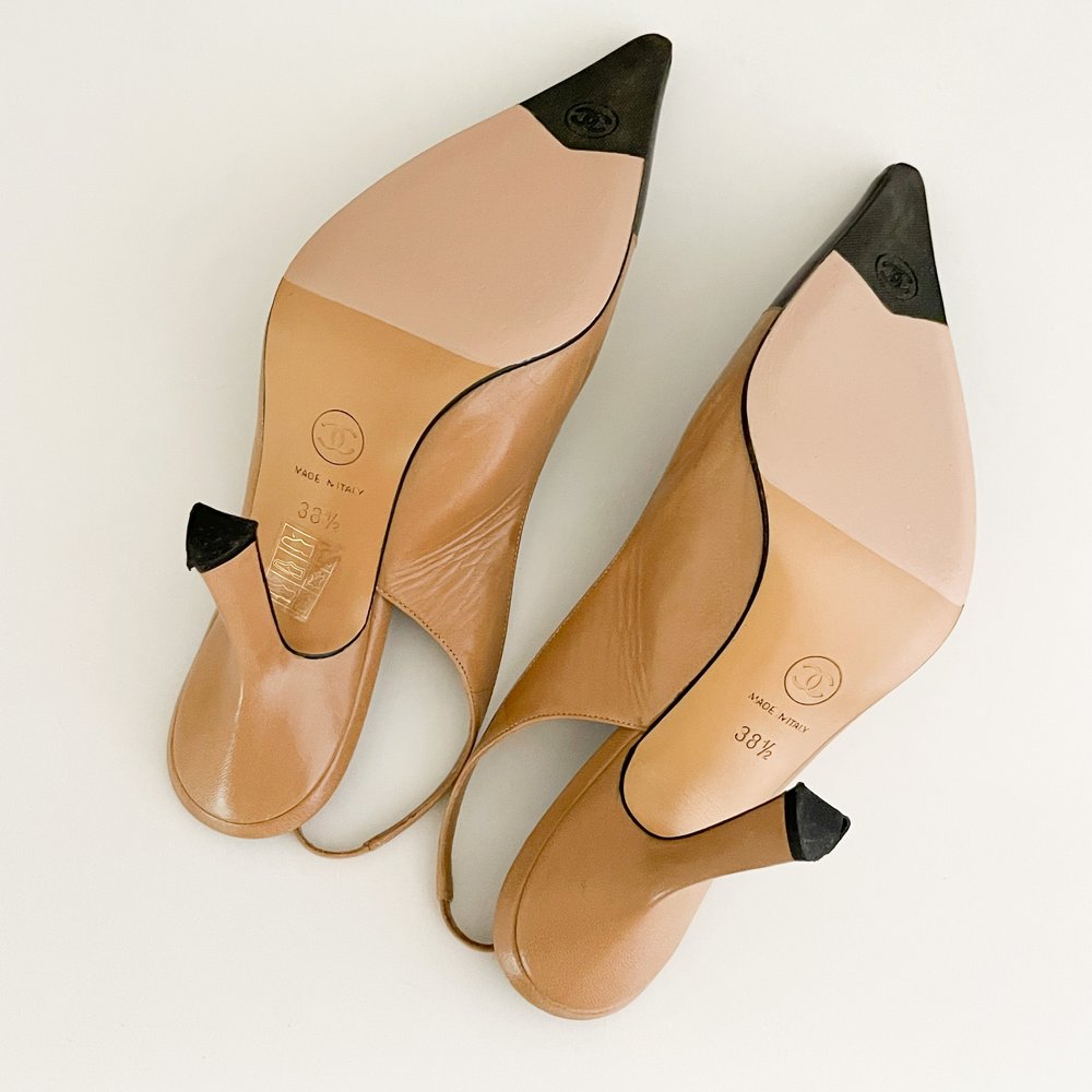 Chanel CC Tan & Black Leather Slingback Heels (US 8 / IT 38.5) — sororité.