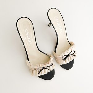 Chanel Iconic CC Ruffled Bow Sandal Heels (US 8.5 / IT 38.5) — sororité.