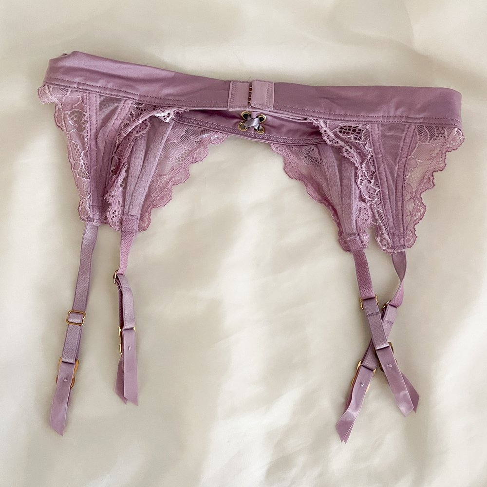 The Sororité Collection: Darling Lilac Purple Ribbon Bow Garter Belt (XS-M)  — sororité.
