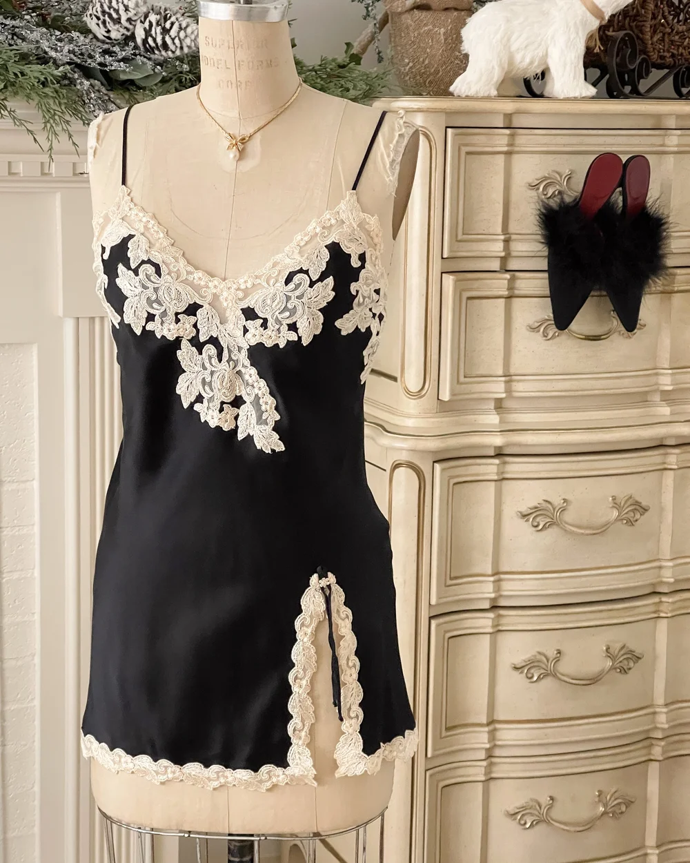 La Perla Maison Silk-Blend Romantic Black Ecru Lace Trim Mini Slip Dress  As Seen In The Wolf of Wall Street (Medium) —