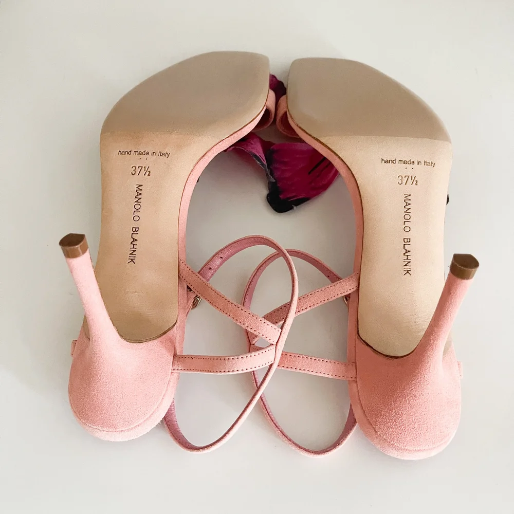 メル61857　MANOLO BLAHNIK 37.5 ローヒール　パ メル61857 MANOLO BLAHNIK 37.5 ローヒール パ The official