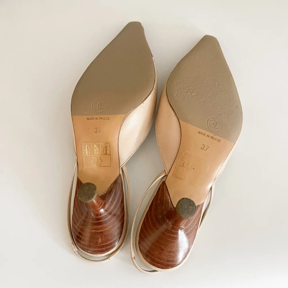 【CHANEL｜シャネル】エレガントなツートンパンプス（37½C） CHANEL｜シャネル】エレガントなツートンパンプス（37½C