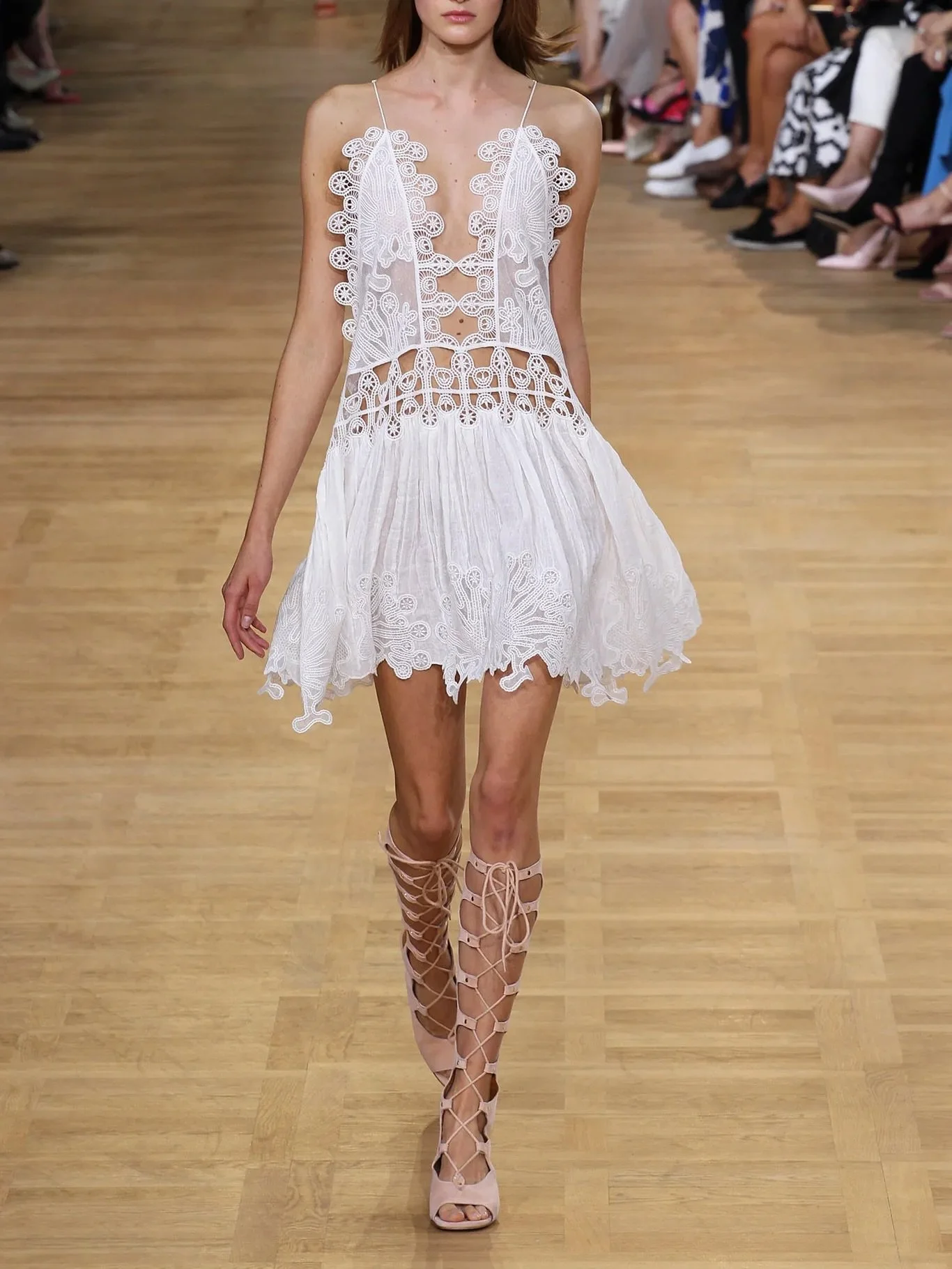 Chlo&eacute; S/S 2015 🏹 This iconic runway-featured crochet dress &amp; gladiator sandal look is hitting the shoppe ~ online in the sororit&eacute; S/S 2026 collection next Friday, March 27th.