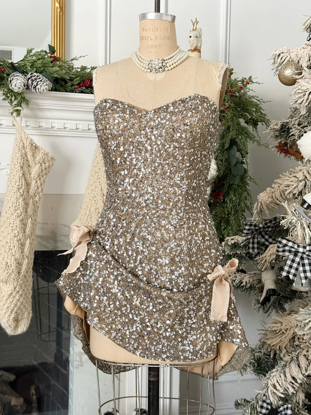 knee length dresses for ladies Golden Girl 16-18 main image 0
