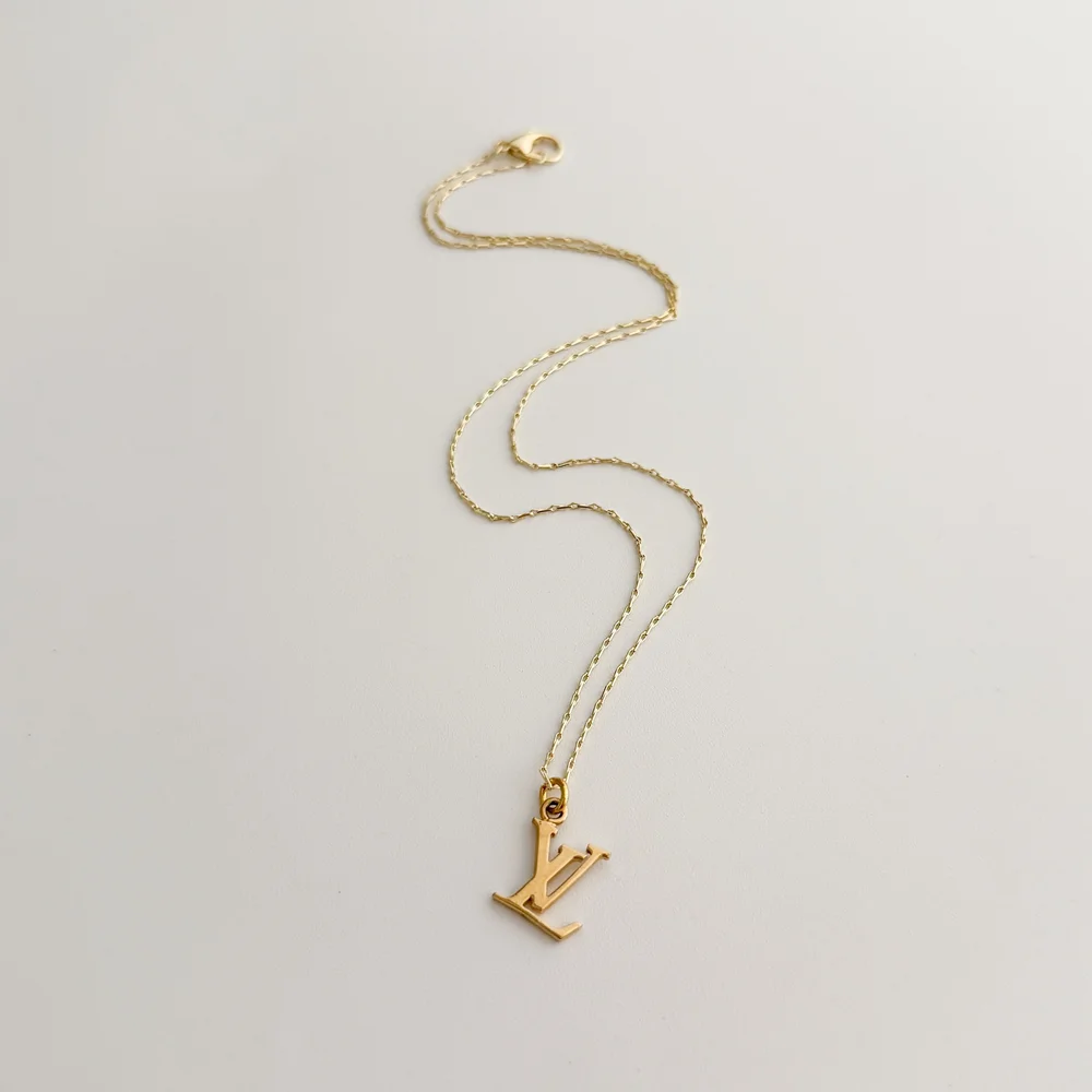 Louis Vuitton LVロゴネックレス Louis Vuitton 