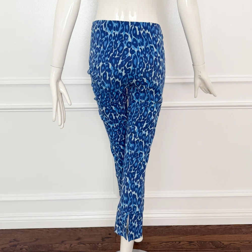 Moschino Cheap & Chic Blue Leopard Capris (Small) — sororité.