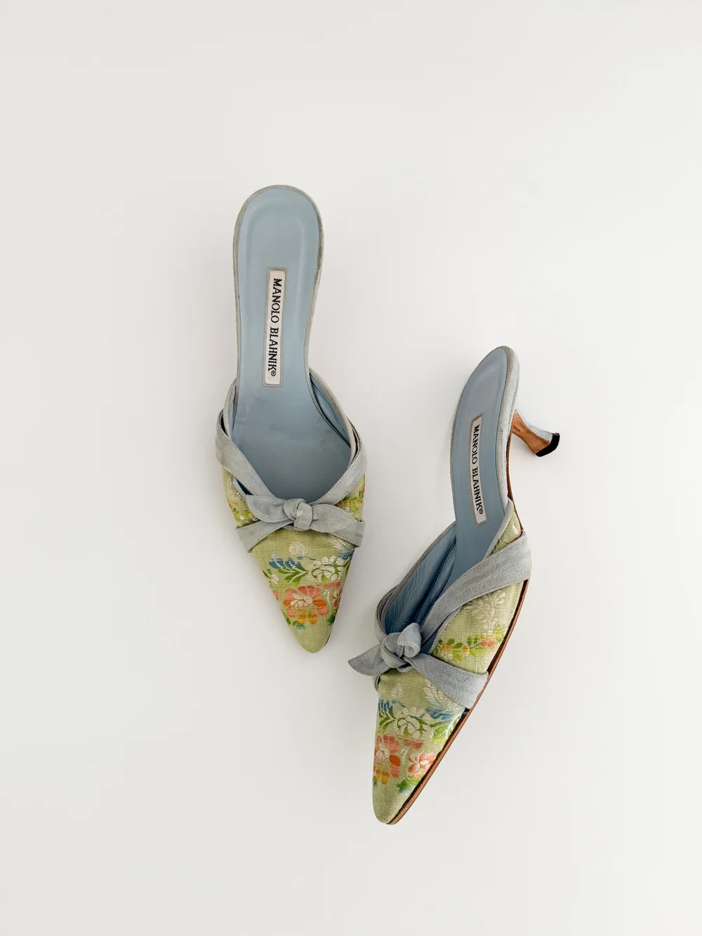 Manolo Blahnik (36.5) ヒール Manolo Blahnik Black Leather Ankle Strap Heels (IT 36.5