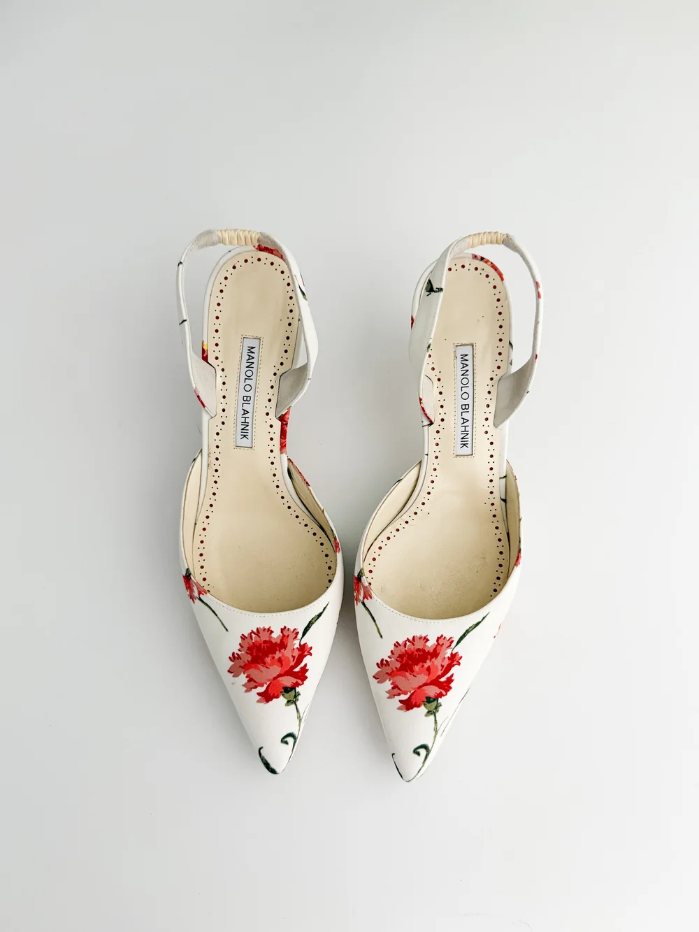 MANOLO BLAHNIK フラワー装飾ヒールサンダル MANOLO BLAHNIK フラワー装飾ヒールサンダル