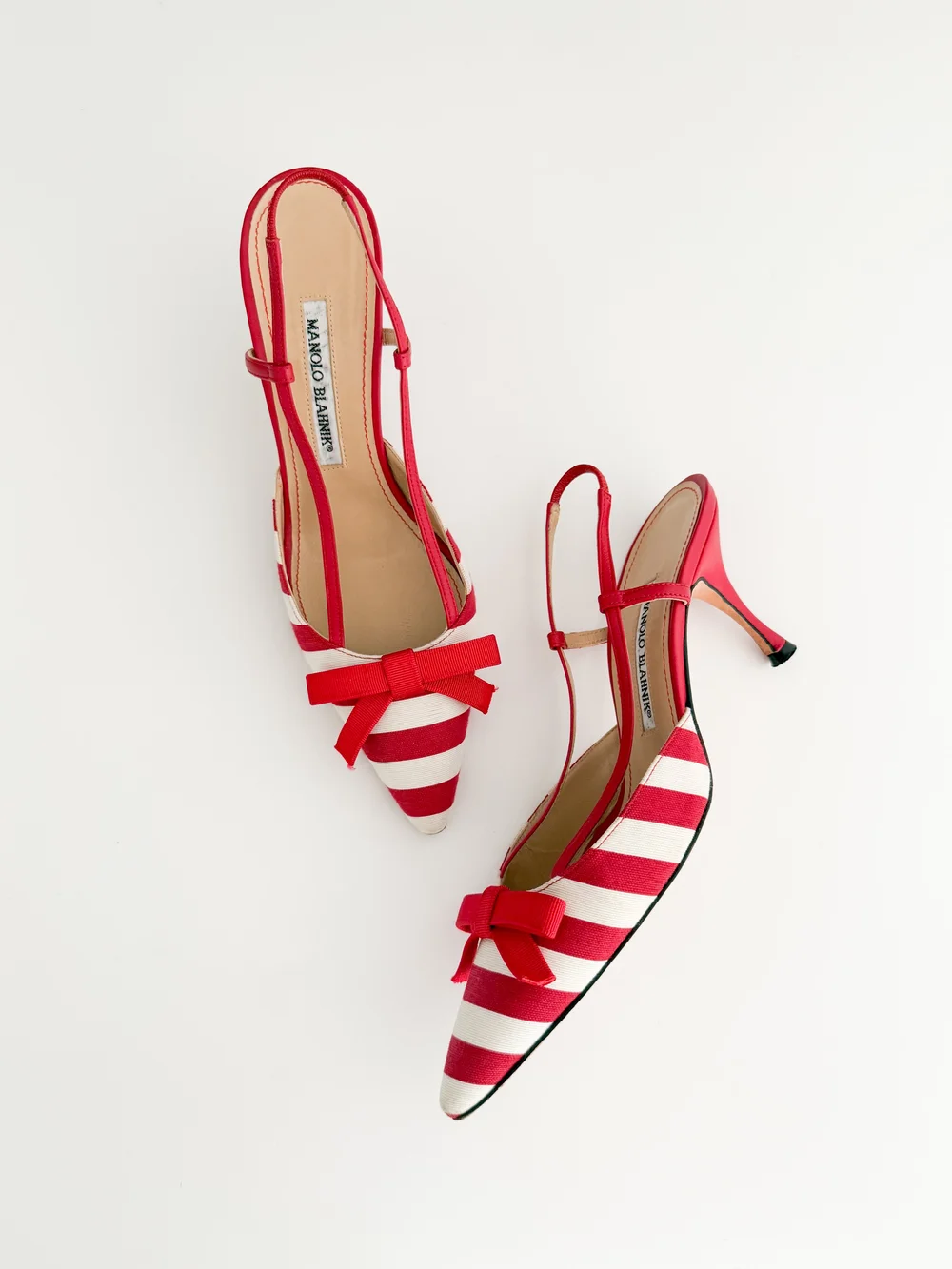Manolo Blahnik レッド ポインテッドトゥ ハイヒール38 MANOLO BLAHNIK マロノブラニク ハイヒール ポインテッドトゥ