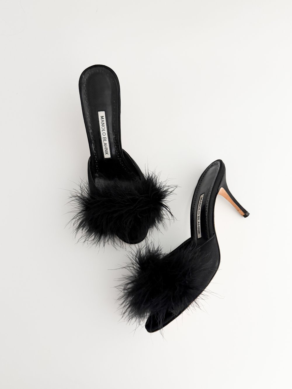 MANOLO BLAHNIK ファー付きミュール 37.5 Manolo Blahnik Black Feather Boa Sandal Heels (US 7.5 / IT