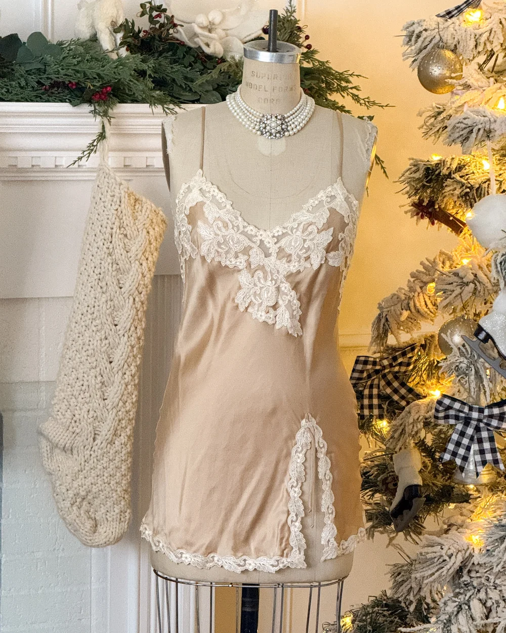 La Perla Maison Silk-Blend Romantic Champagne Ivory Lace Trim Mini Slip  Dress As Seen On The Wolf of Wall Street (XS-S) —